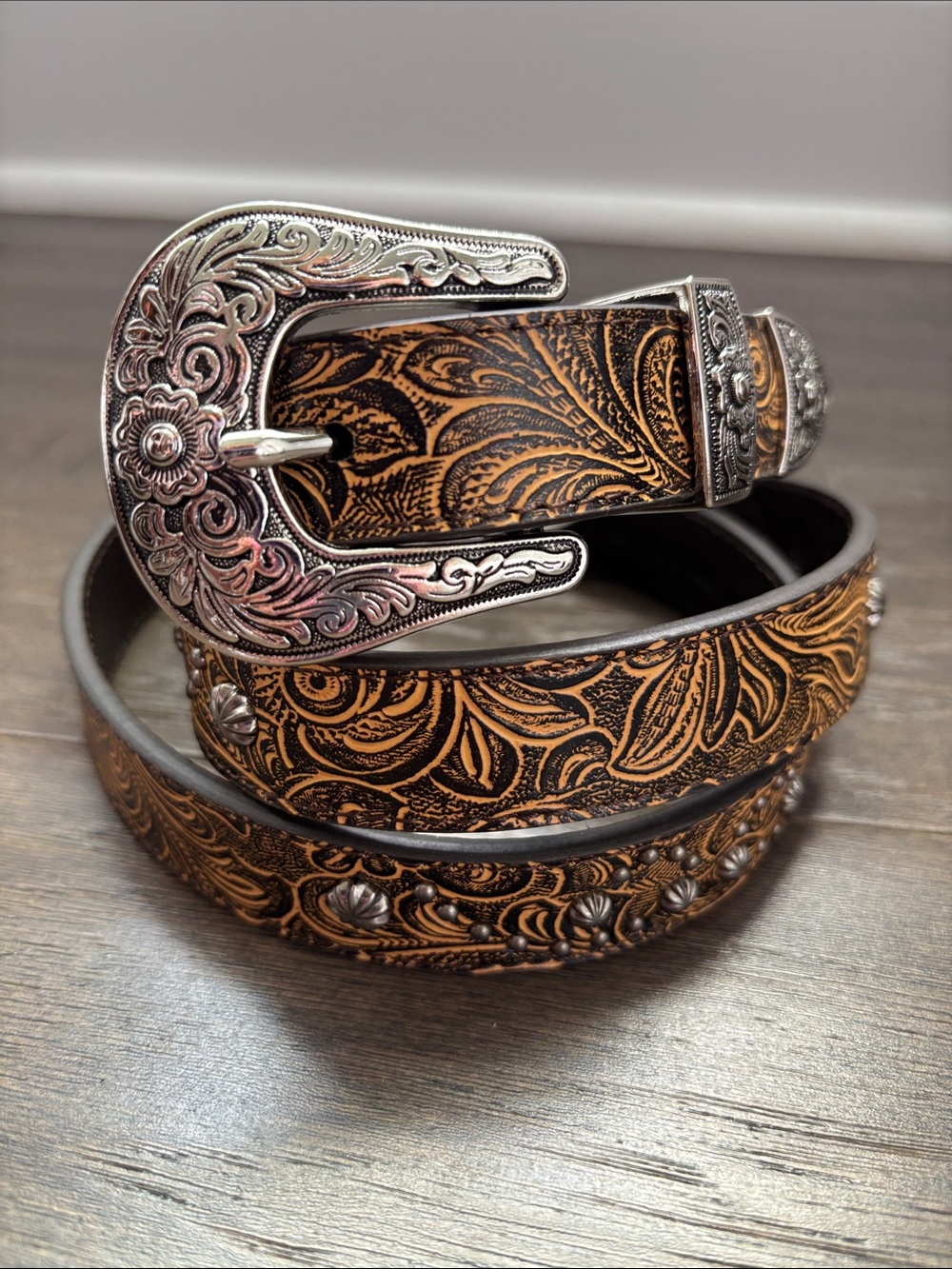 Catchfly Genuine Leather,embossed,silvertone studs,embossed buckle & tip,Western